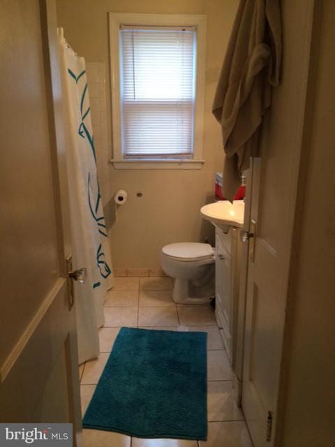 408 Lanark Way Silver Spring, MD 20901 - Photo 25 of 28 Bath