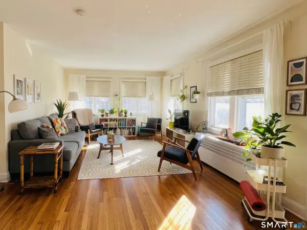$2,900 | 113 Ellsworth Street, Bridgeport, CT 06605