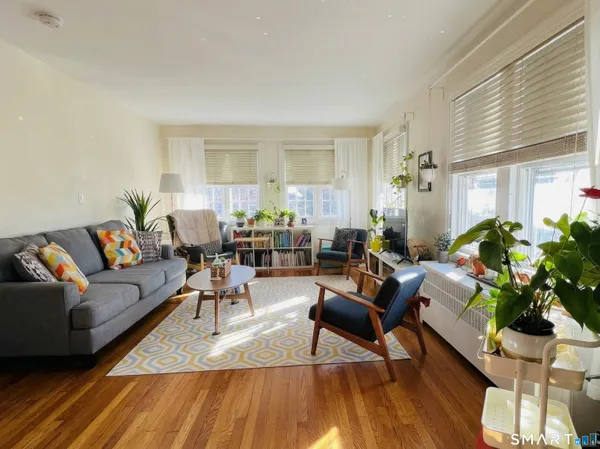 $2,900 | 113 Ellsworth Street, Bridgeport, CT 06605