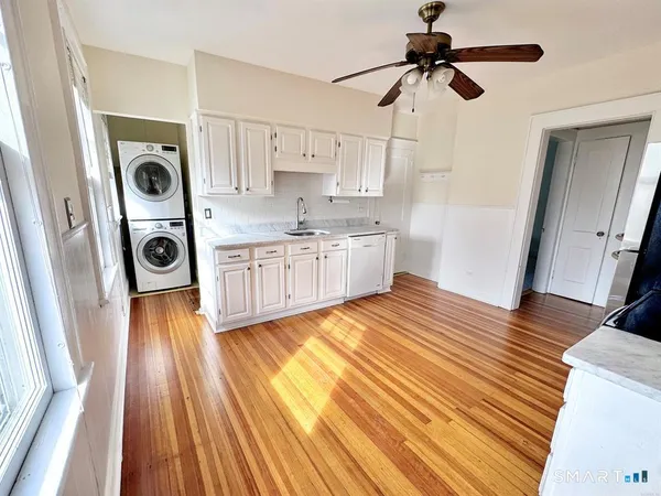 $2,900 | 113 Ellsworth Street, Bridgeport, CT 06605