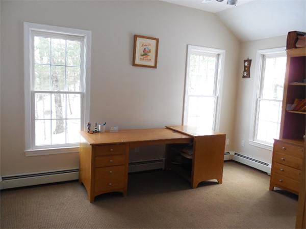 179 Rocky Road Northbridge, MA 01588 - Photo 10 of 18 Gallery Image 10