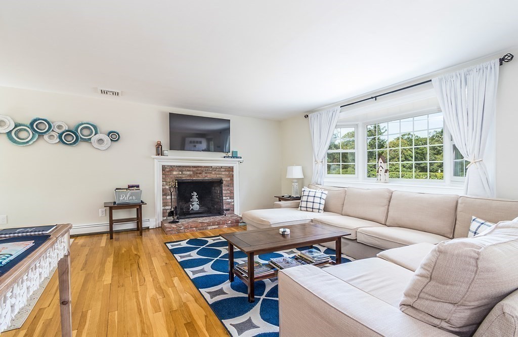 67 Old Post Road, Unit 67 Barnstable, MA 02632 - Photo 3 of 11