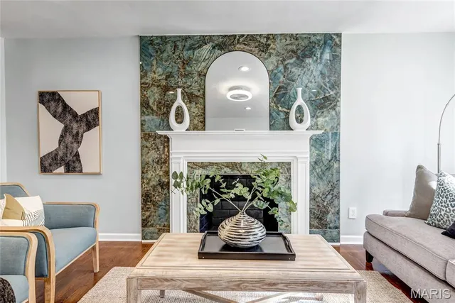 $325,000 | 7369 Trenton Avenue, University City, MO 63130