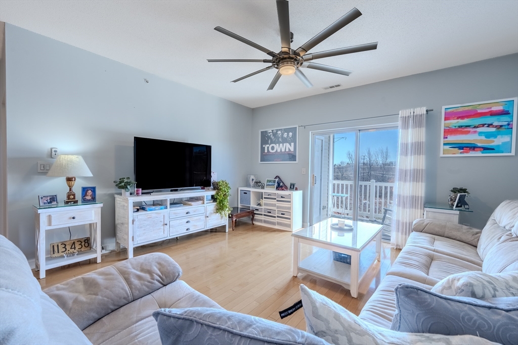 23 Hampshire Road, Unit 401 Methuen, MA 01844 - Photo 3 of 21 Gallery Image 3