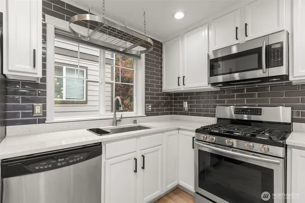 $865,000 | 1507 East Union Street, Unit A, Seattle, WA 98122