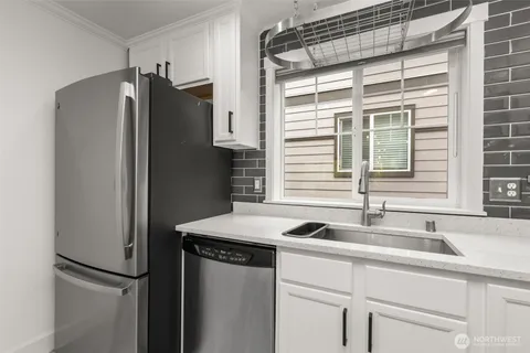 $865,000 | 1507 East Union Street, Unit A, Seattle, WA 98122