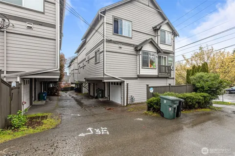 $865,000 | 1507 East Union Street, Unit A, Seattle, WA 98122