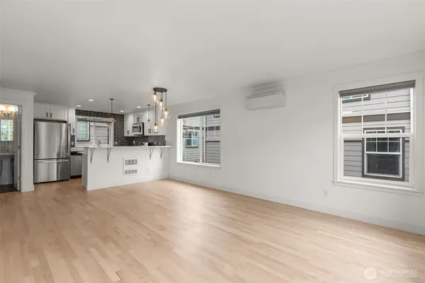 $865,000 | 1507 East Union Street, Unit A, Seattle, WA 98122