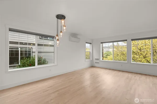 $865,000 | 1507 East Union Street, Unit A, Seattle, WA 98122