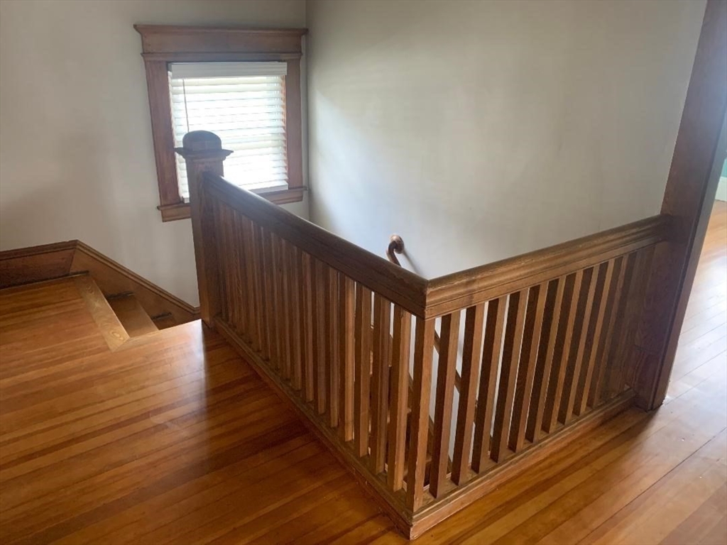 147 Belvidere Street Springfield, MA 01108 - Photo 17 of 27