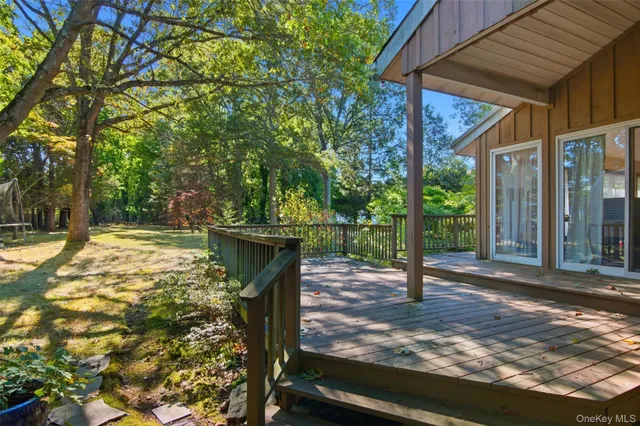 a view of a outdoor space