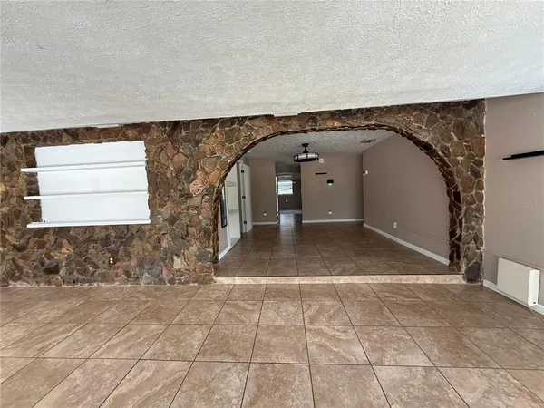 $2,695 | 6014 Southern Comfort Boulevard, Tampa, FL 33634