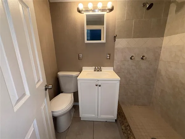 $2,695 | 6014 Southern Comfort Boulevard, Tampa, FL 33634