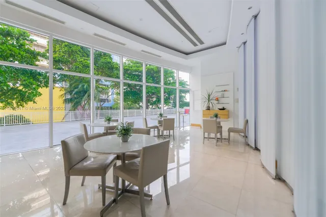 $520,000 | 2101 Brickell Avenue, Unit 2009, Miami, FL 33129