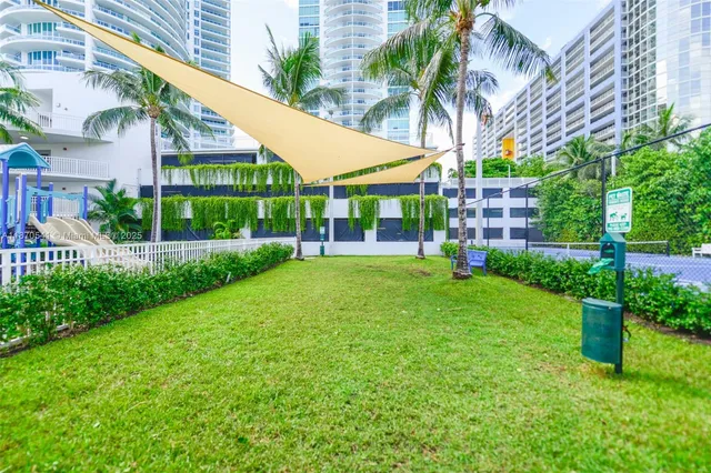 $520,000 | 2101 Brickell Avenue, Unit 2009, Miami, FL 33129