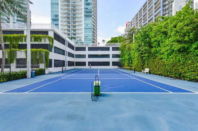 $520,000 | 2101 Brickell Avenue, Unit 2009, Miami, FL 33129