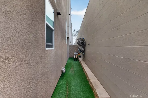 $1,349,000 | 821 Brickyard Lane, Costa Mesa, CA 92627