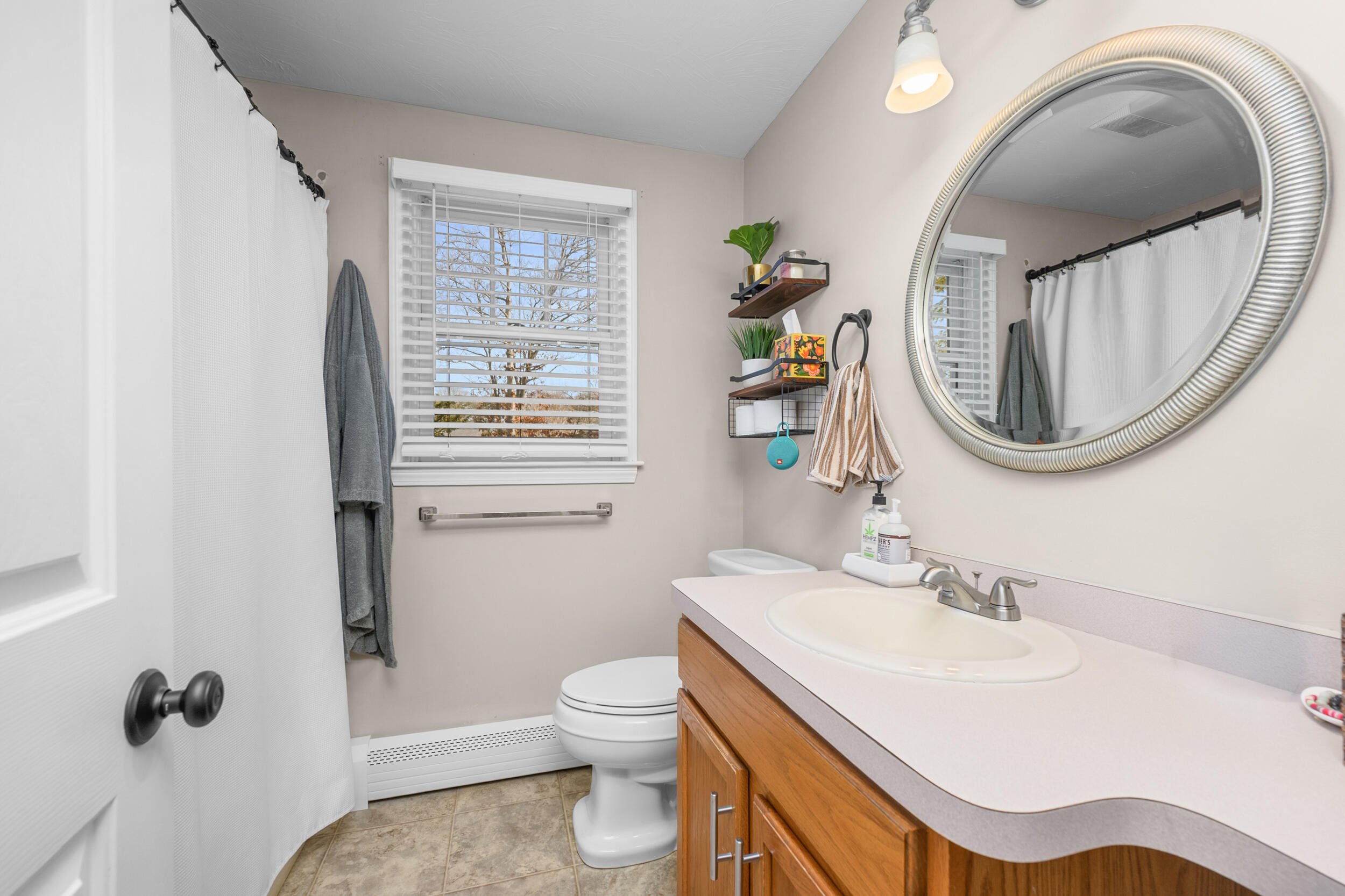 172 Skunknet Road Centerville, MA 02632 - Photo 12 of 37 1st floor bath