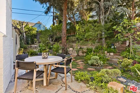 $2,849,000 | 1609 Comstock Avenue, Los Angeles, CA 90024