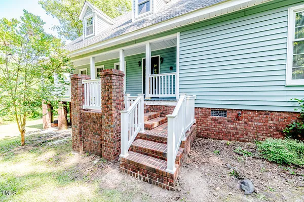 $850,000 | 2642 Holly Springs Church Road, Broadway, NC 27505