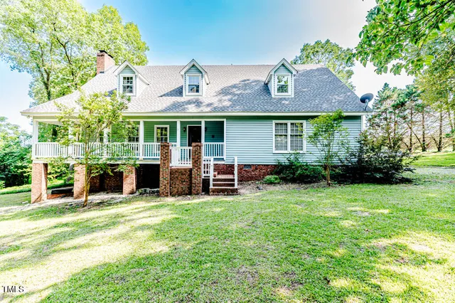 $1,100,000 | 2642 Holly Springs Church Road, Broadway, NC 27505