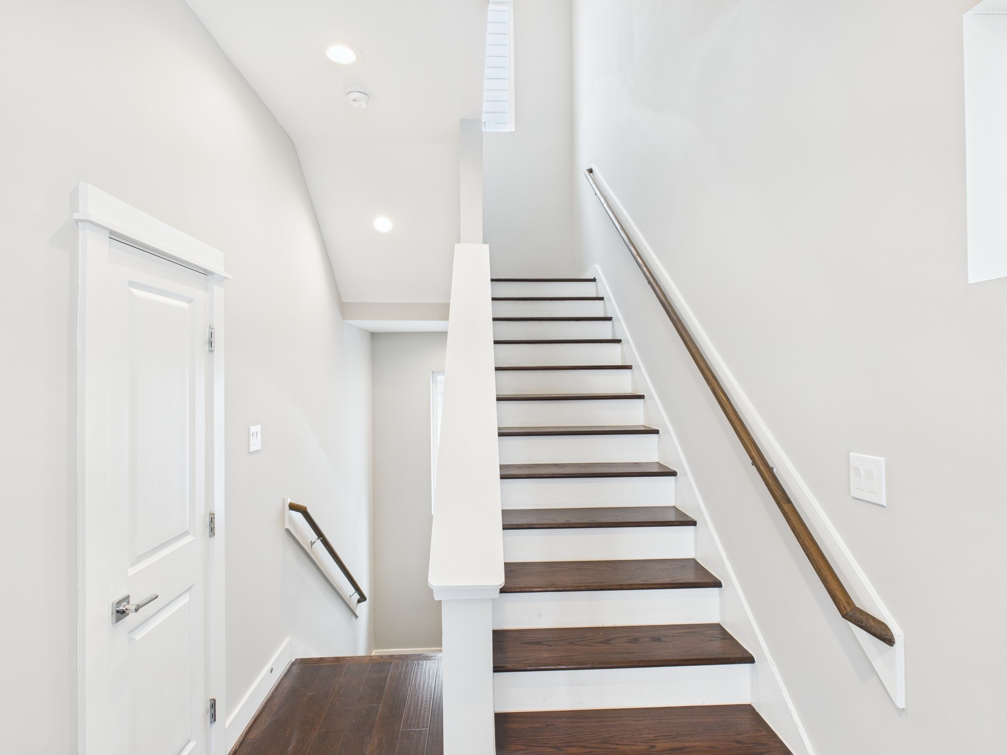 754 West Donovan Street Houston, TX 77091 - Photo 16 of 31 a view of entryway with wooden floor