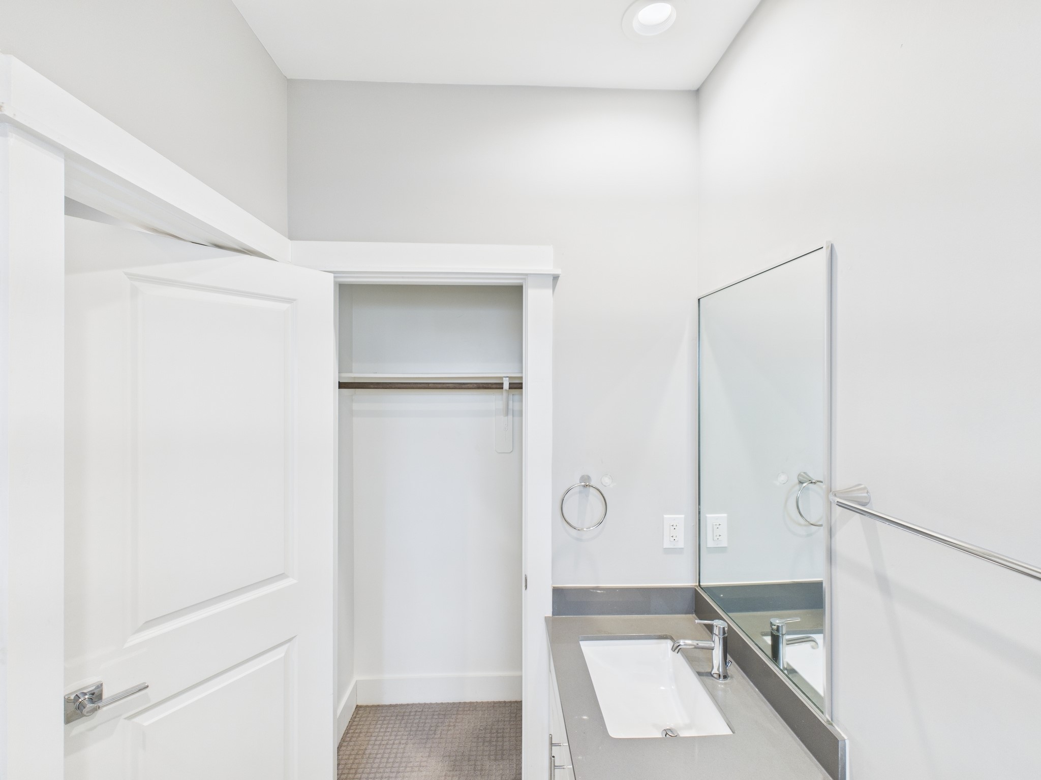 754 West Donovan Street Houston, TX 77091 - Photo 6 of 31