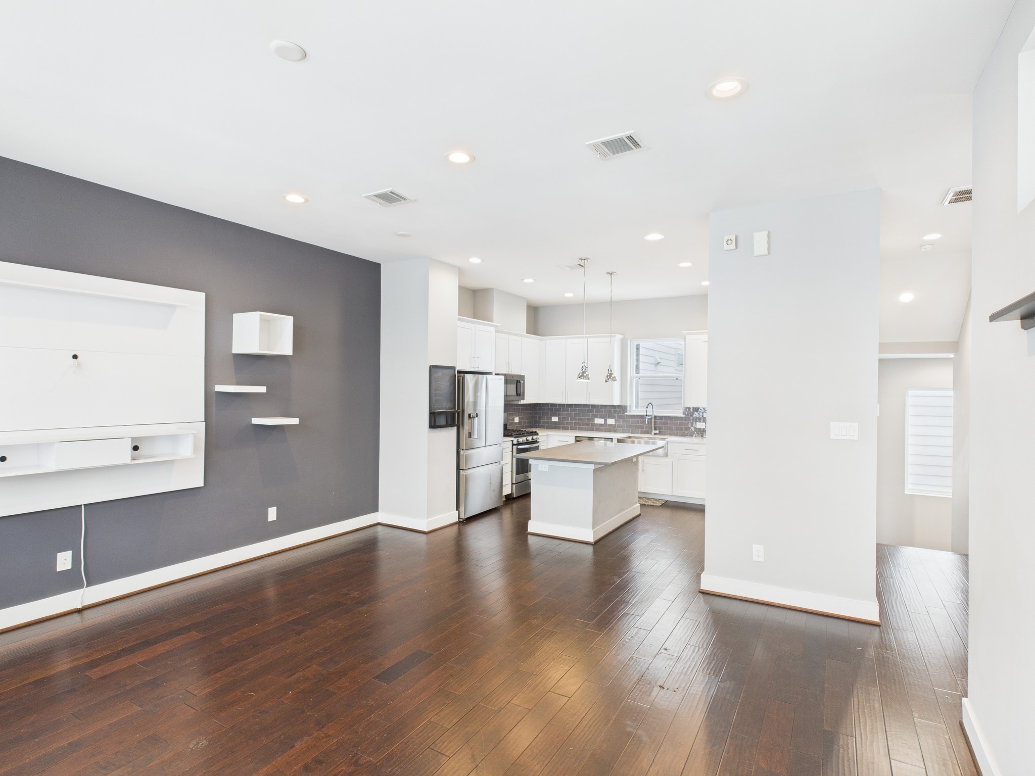 754 West Donovan Street Houston, TX 77091 - Photo 10 of 31 a view of kitchen with wooden floor