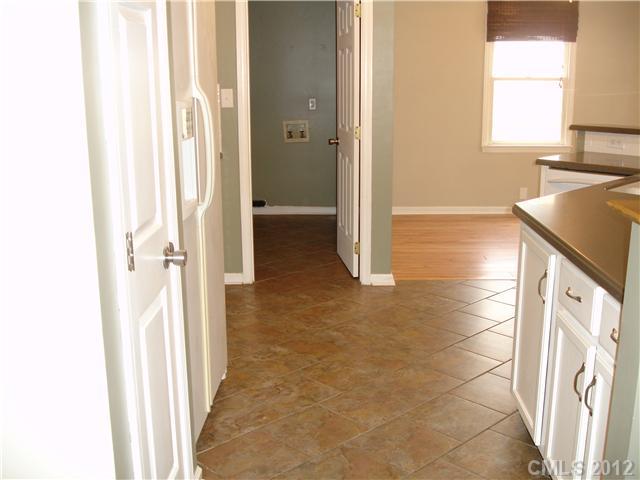 1808 Running Brook Road Charlotte, NC 28214 - Photo 7 of 16 Gallery Image 7
