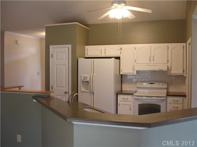1808 Running Brook Road Charlotte, NC 28214 - Photo 8 of 16 Gallery Image 8