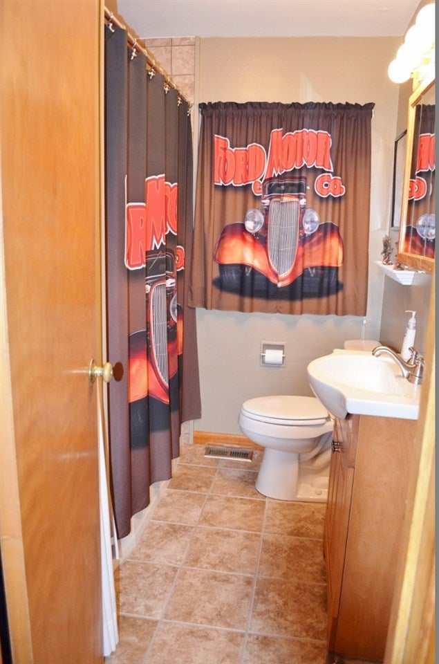 3932 Riverside Drive Huntington, WV 25705 - Photo 14 of 23 Gallery Image 14