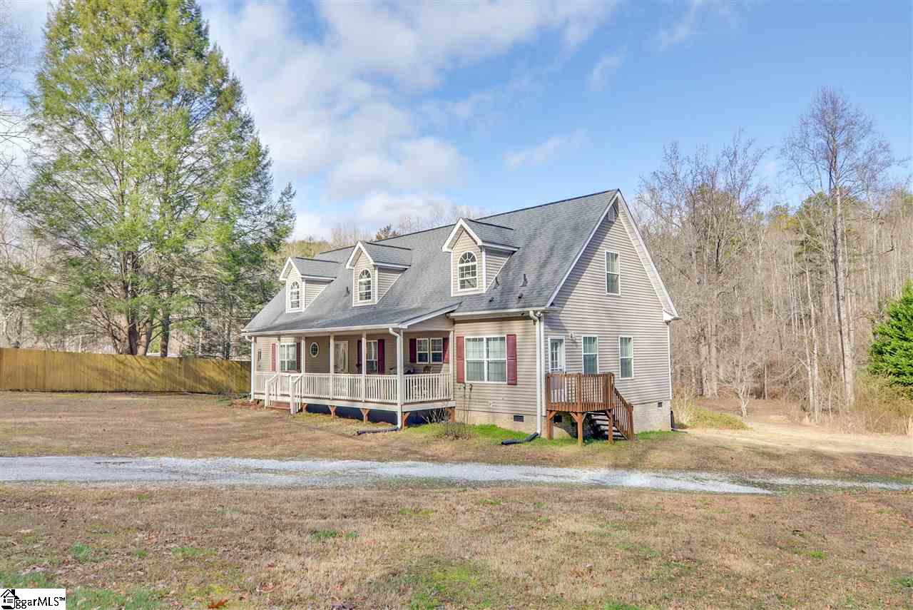 606 Beaver Dam Road Marietta, SC 29661 - Photo 1 of 35 Gallery Image 1