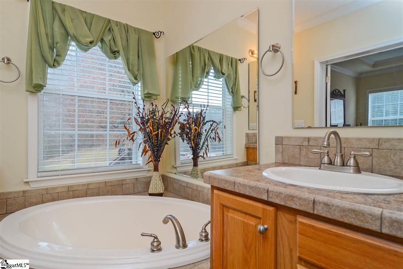 606 Beaver Dam Road Marietta, SC 29661 - Photo 19 of 35 Gallery Image 19