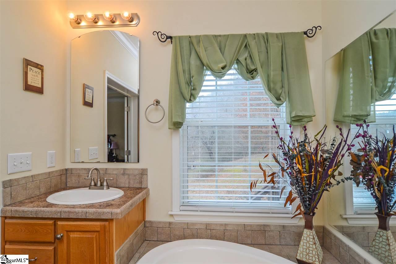 606 Beaver Dam Road Marietta, SC 29661 - Photo 20 of 35 Gallery Image 20