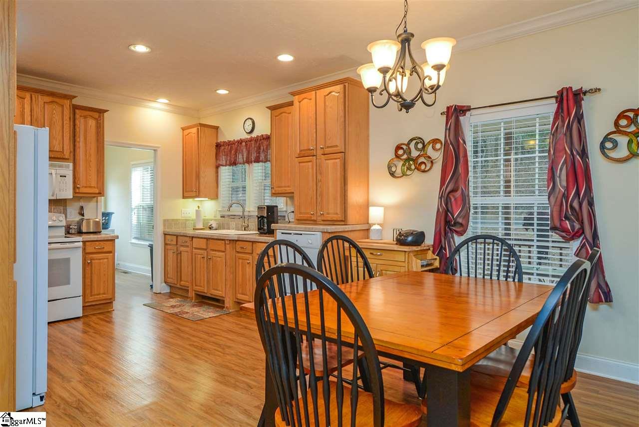 606 Beaver Dam Road Marietta, SC 29661 - Photo 7 of 35 Gallery Image 7