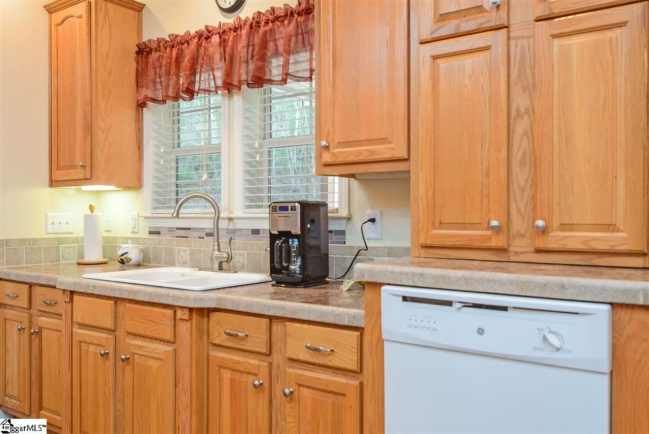 606 Beaver Dam Road Marietta, SC 29661 - Photo 10 of 35 Gallery Image 10