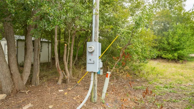 a house view with a backyard space