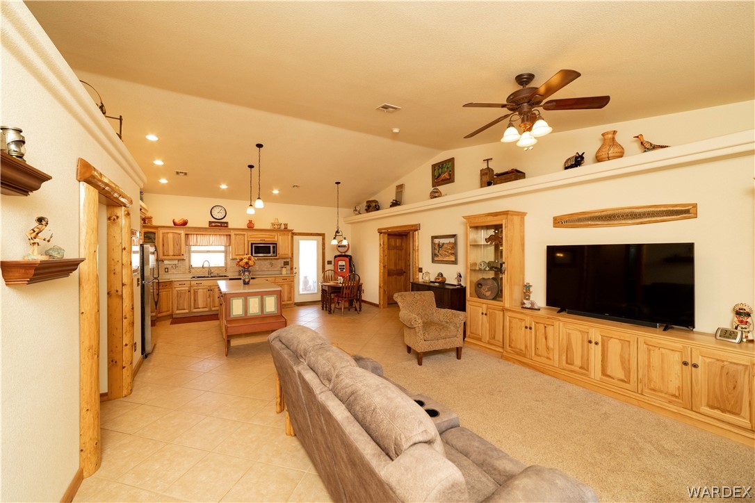 597 South Santa Cruz Road Golden Valley, AZ 86413 - Photo 8 of 70 Gallery Image 8