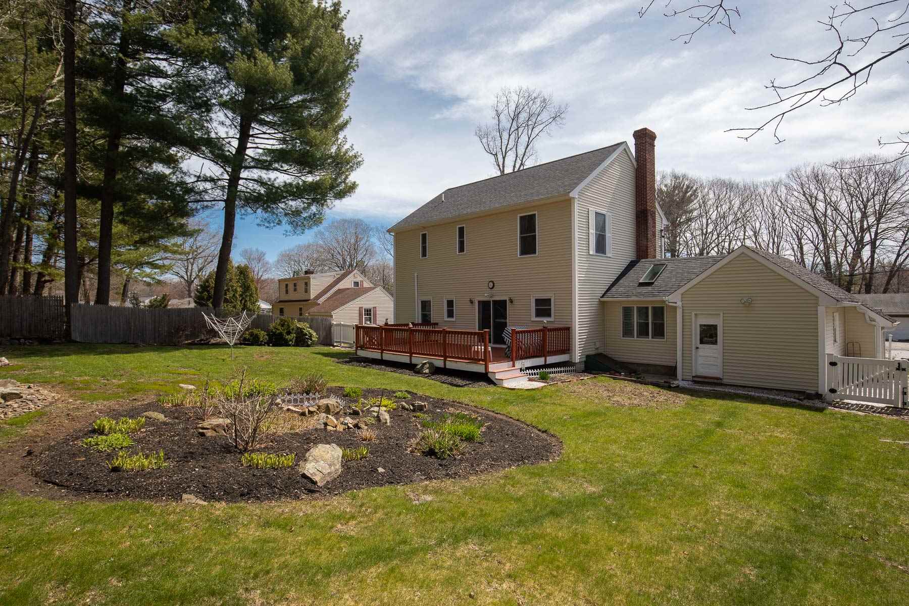 39 Taft Road Portsmouth, NH 03801 - Photo 3 of 40 Gallery Image 3