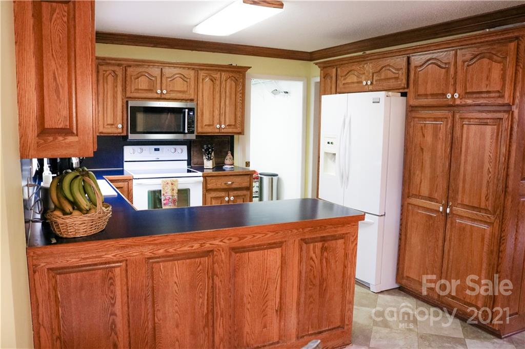 1776 Arbor Grove Church Road Purlear, NC 28665 - Photo 14 of 39 Gallery Image 14