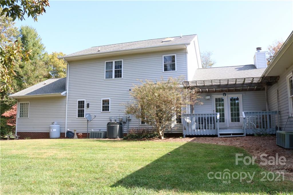 1776 Arbor Grove Church Road Purlear, NC 28665 - Photo 29 of 39 Gallery Image 29