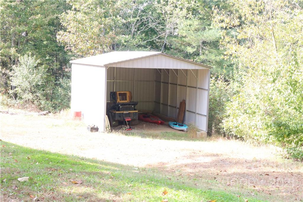 1776 Arbor Grove Church Road Purlear, NC 28665 - Photo 34 of 39 Gallery Image 34