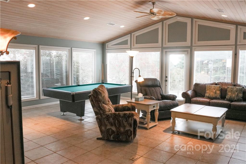 1776 Arbor Grove Church Road Purlear, NC 28665 - Photo 9 of 39 Gallery Image 9