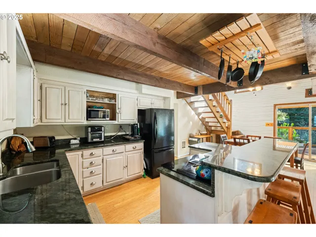 $699,000 | 88019 Napier Lane, Bandon, OR 97411