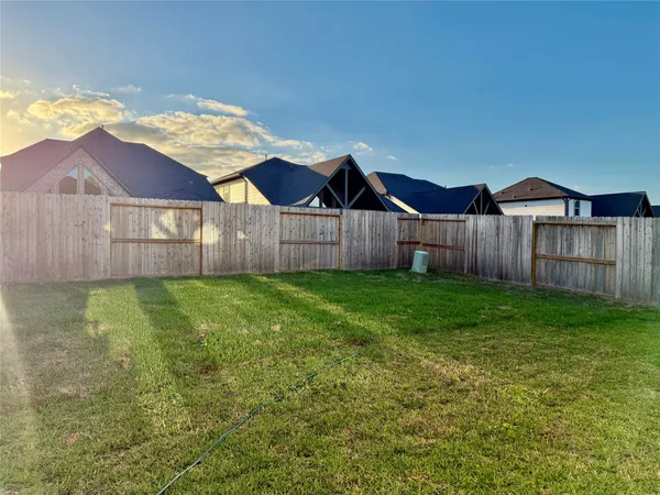 $3,700 | 1111 Luna Drive, Missouri City, TX 77459