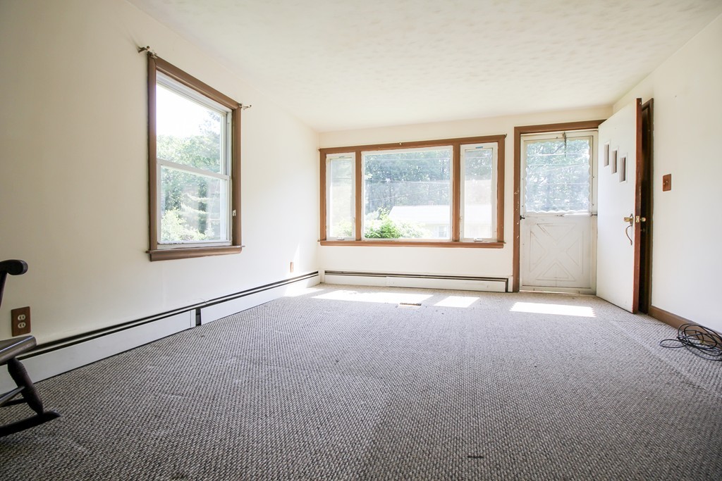 19 Ireta Road Shrewsbury, MA 01545 - Photo 4 of 30 Gallery Image 4