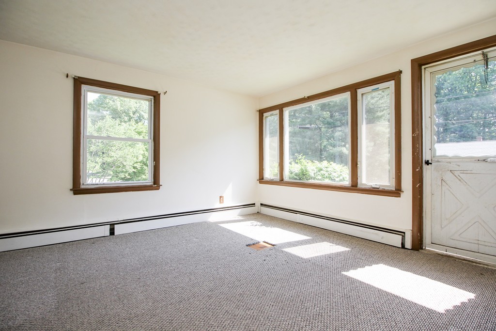 19 Ireta Road Shrewsbury, MA 01545 - Photo 5 of 30 Gallery Image 5