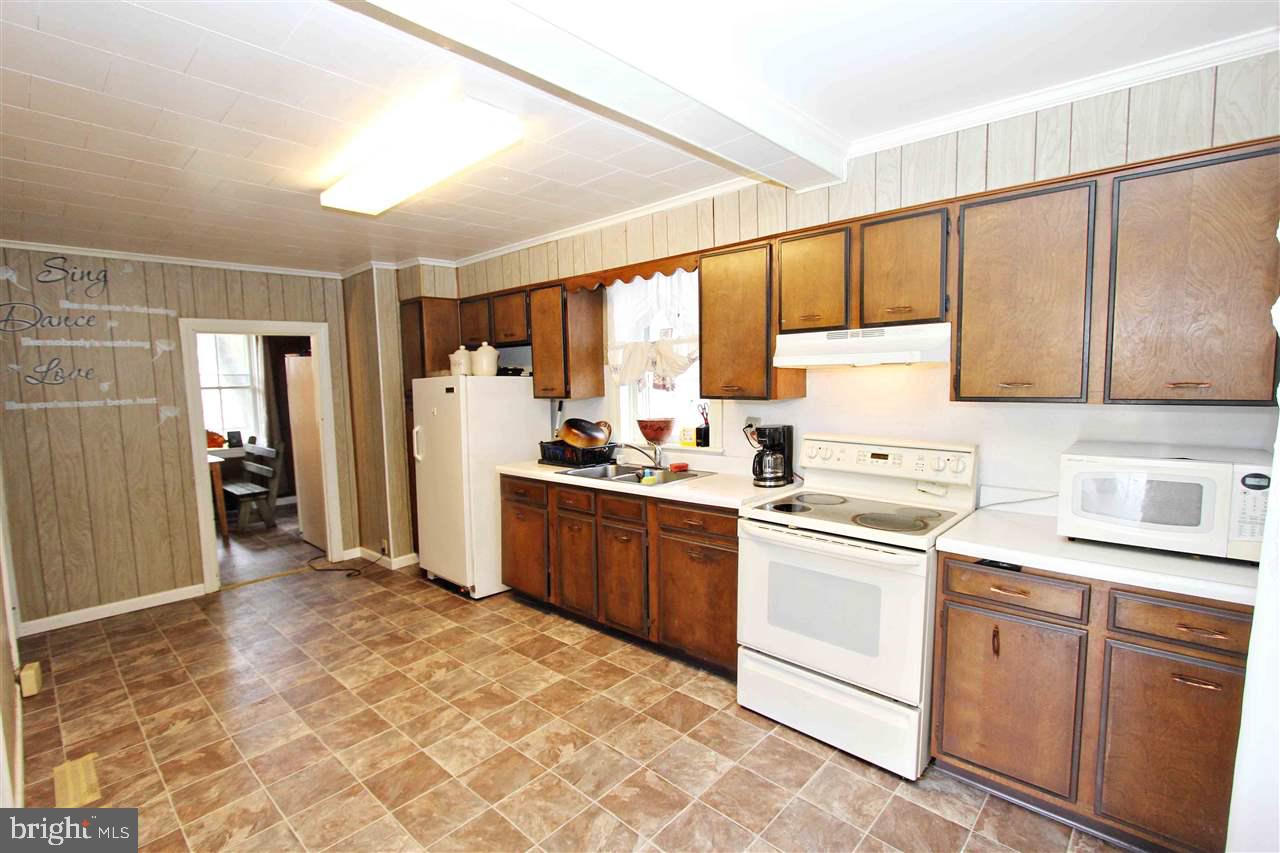 945 Grim Hollow Road Red Lion, PA 17356 - Photo 14 of 30 Gallery Image 14
