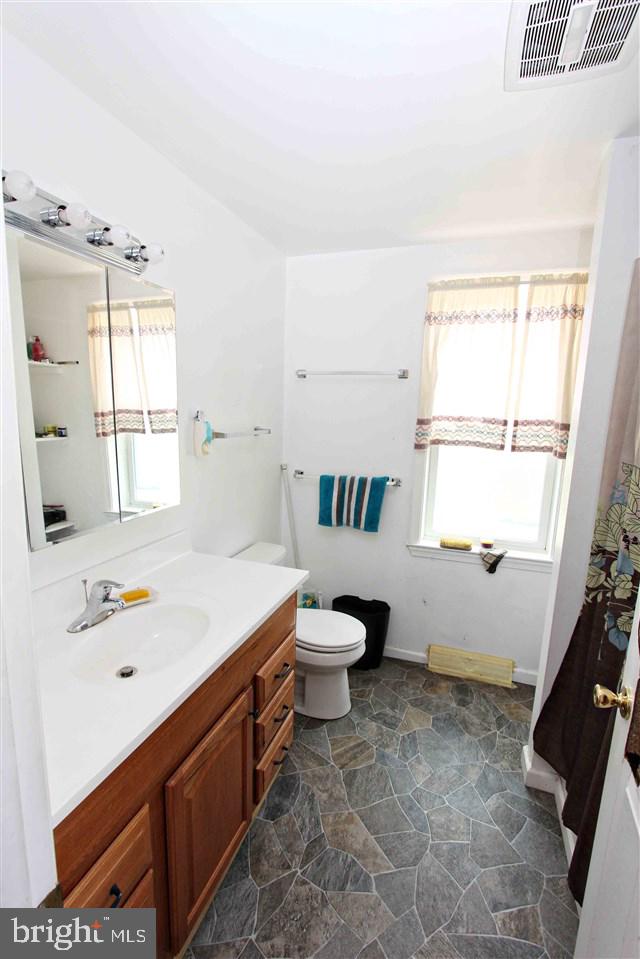 945 Grim Hollow Road Red Lion, PA 17356 - Photo 17 of 30 Gallery Image 17
