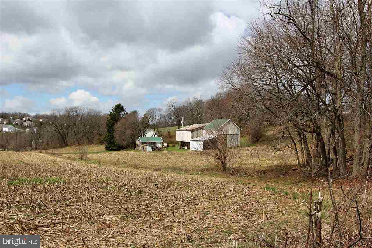 945 Grim Hollow Road Red Lion, PA 17356 - Photo 4 of 30 Gallery Image 4